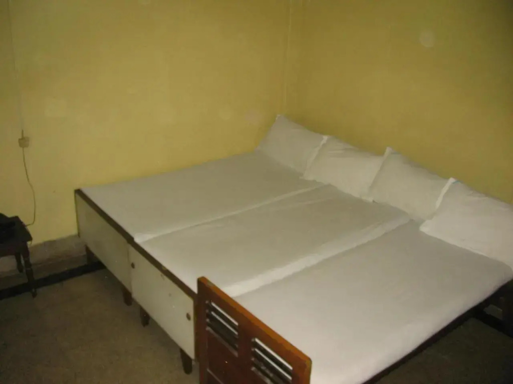 Vasantha Lodge Purasawalkam chennai