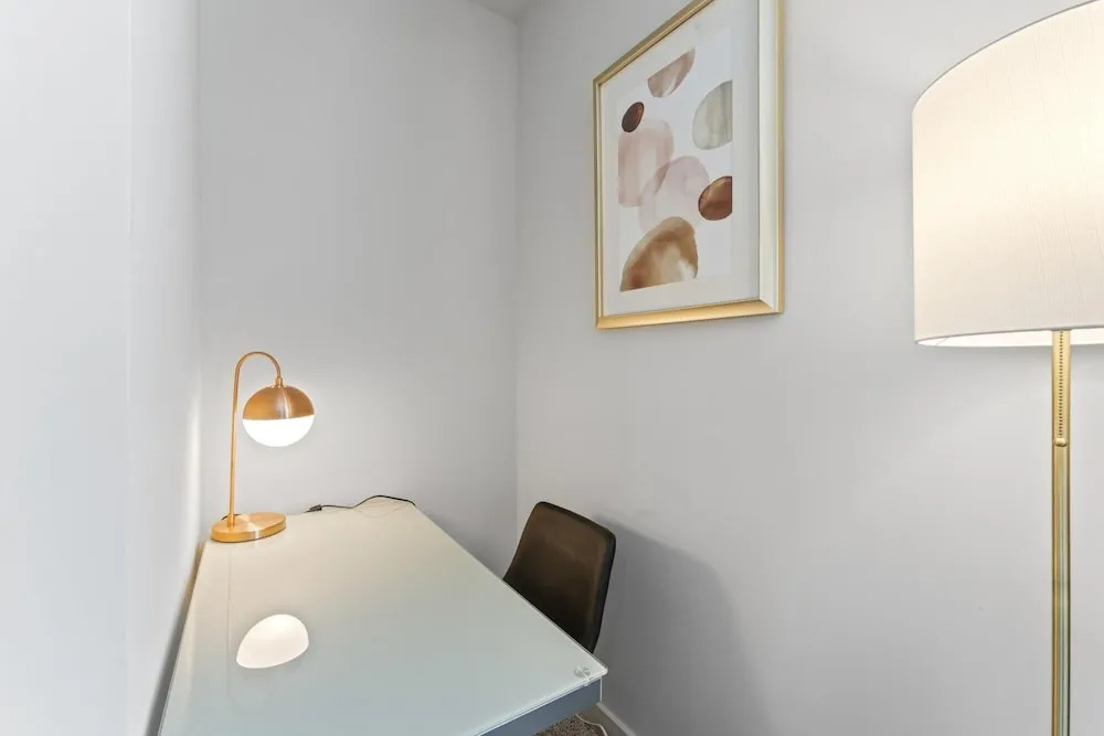 Prime Soco Cozy 1BR King Suite w Pool Parking