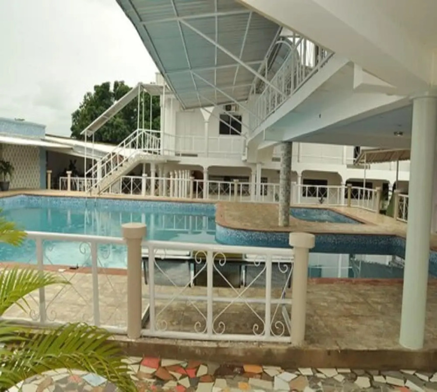 Royal Choice Inn