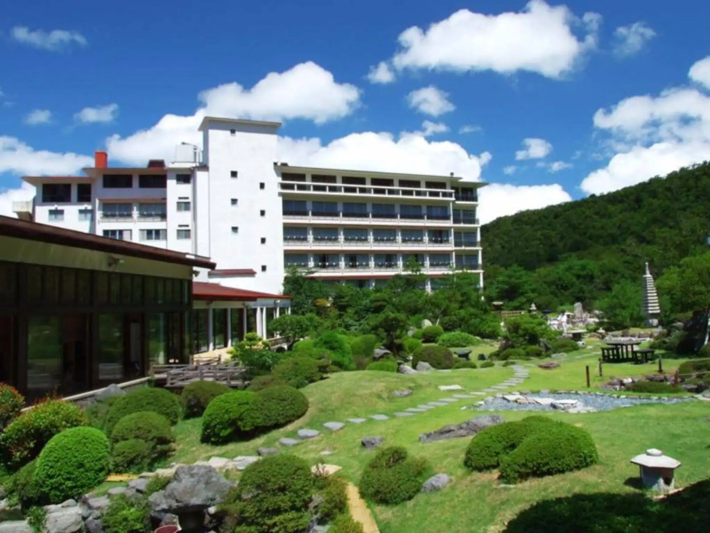 Unzen Miyazaki Ryokan