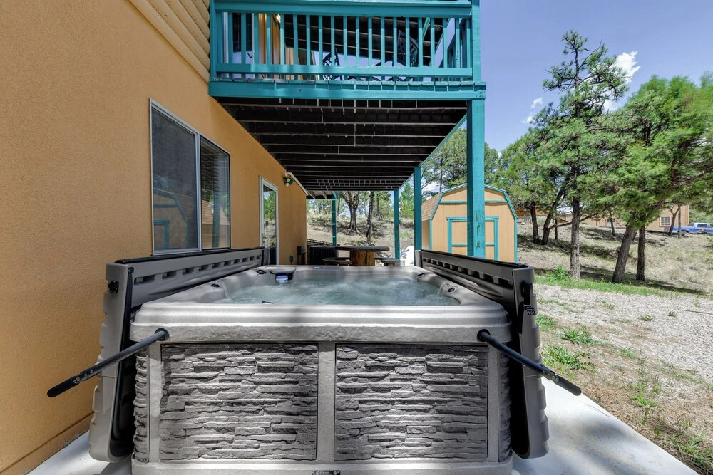 'majestic Pines' Ruidoso Retreat w/ New Hot Tub!