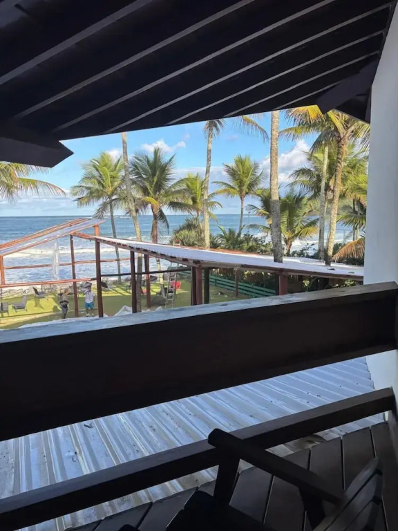 120 Hotel & Beach Club