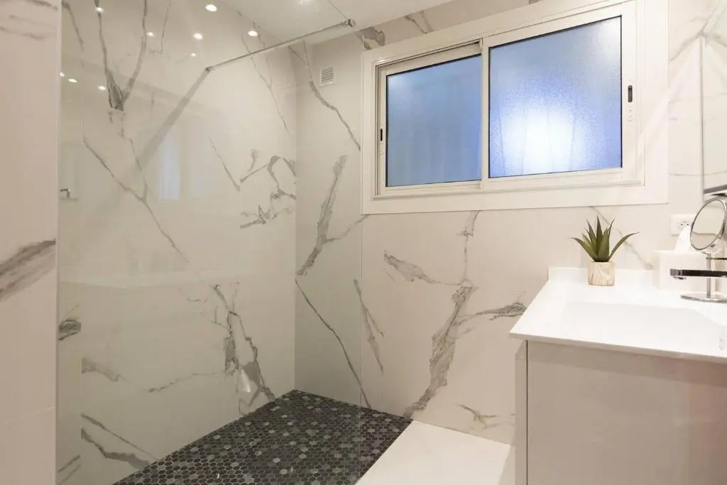 Brand new 2 bedrooms next to Croisette !