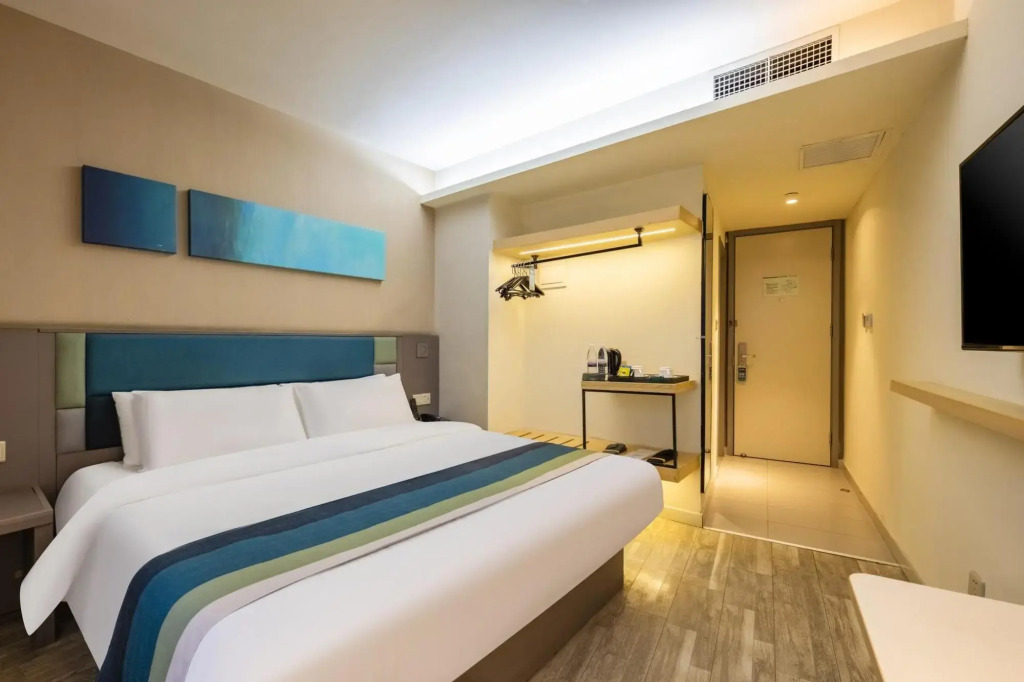 Homeinn Selected Hotel (Qingdao North Railway Station Jinshui Road)
