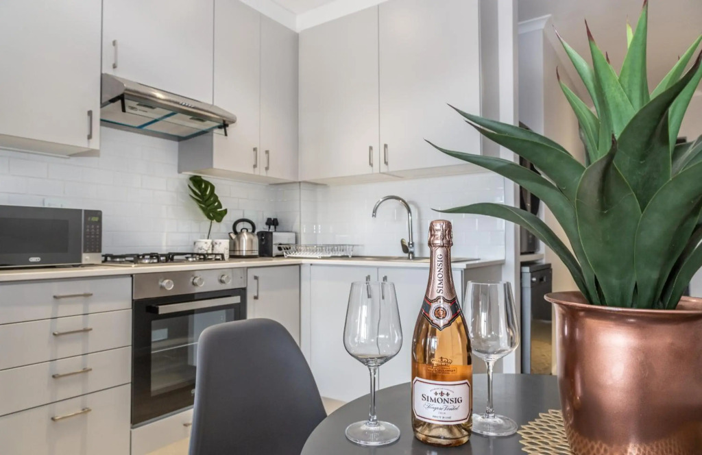 6 Atlantic Port - Cosy, modern 2-bedroom apartment - Blouberg