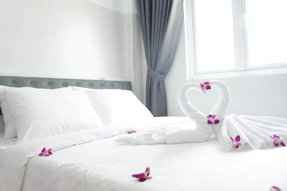 DRAGON HOTEL 1