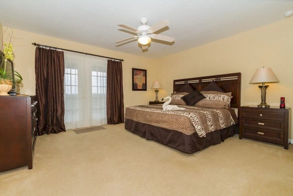 West Haven Villa Pool/spa And Game Room! 5 Bedroom Home by Redawning