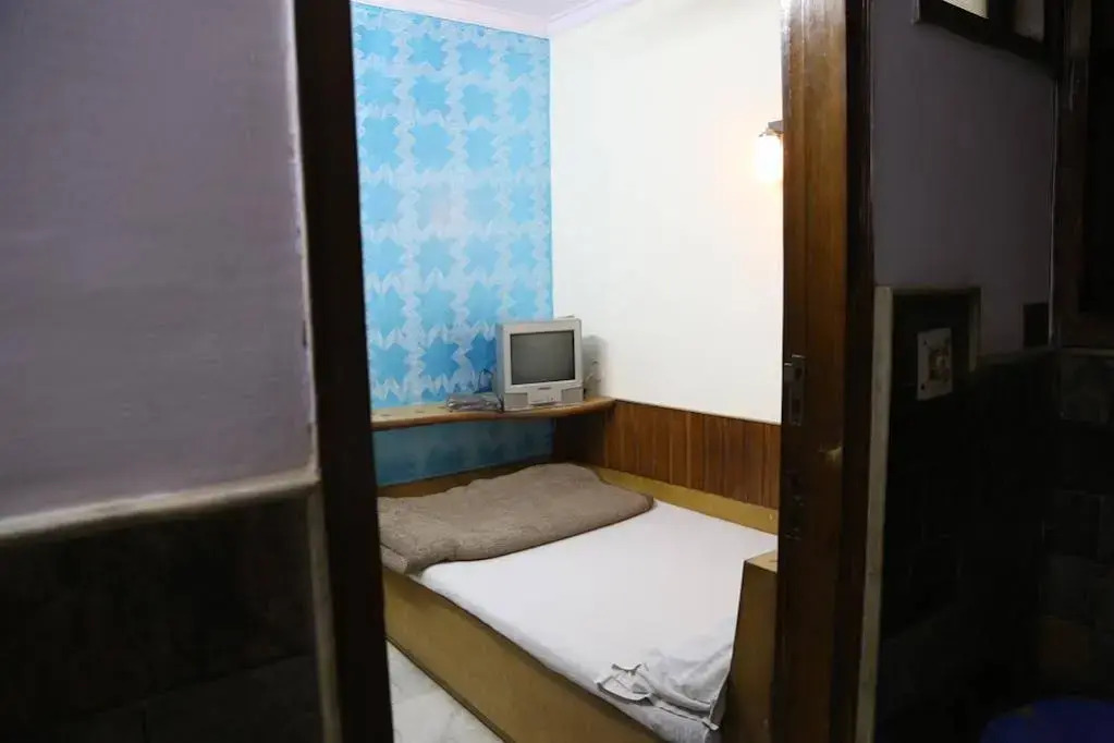 Hotel Yes Please A Budget Friendly Guest House