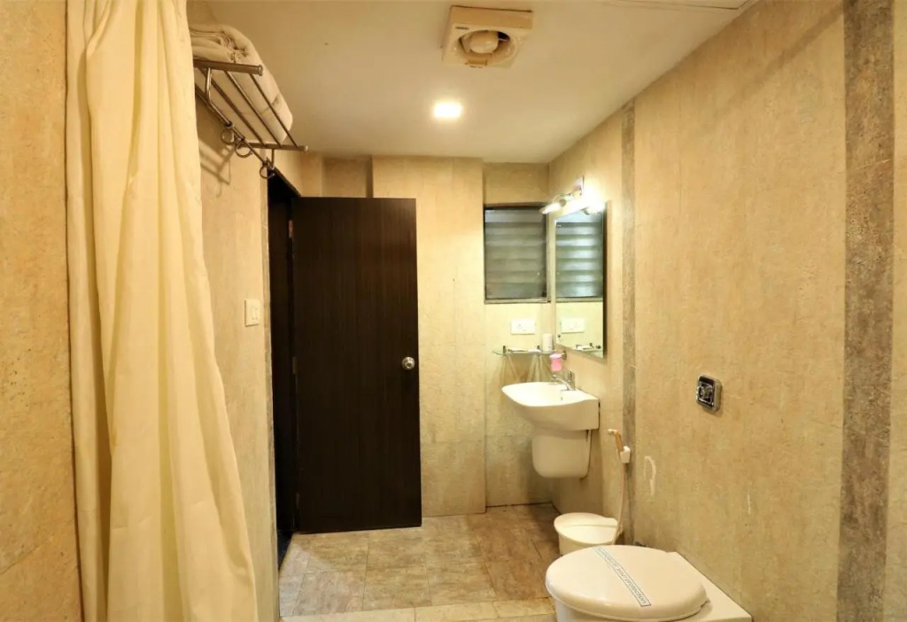 Goverdhan Greens Resort Dwarka l Hotels In Dwarka