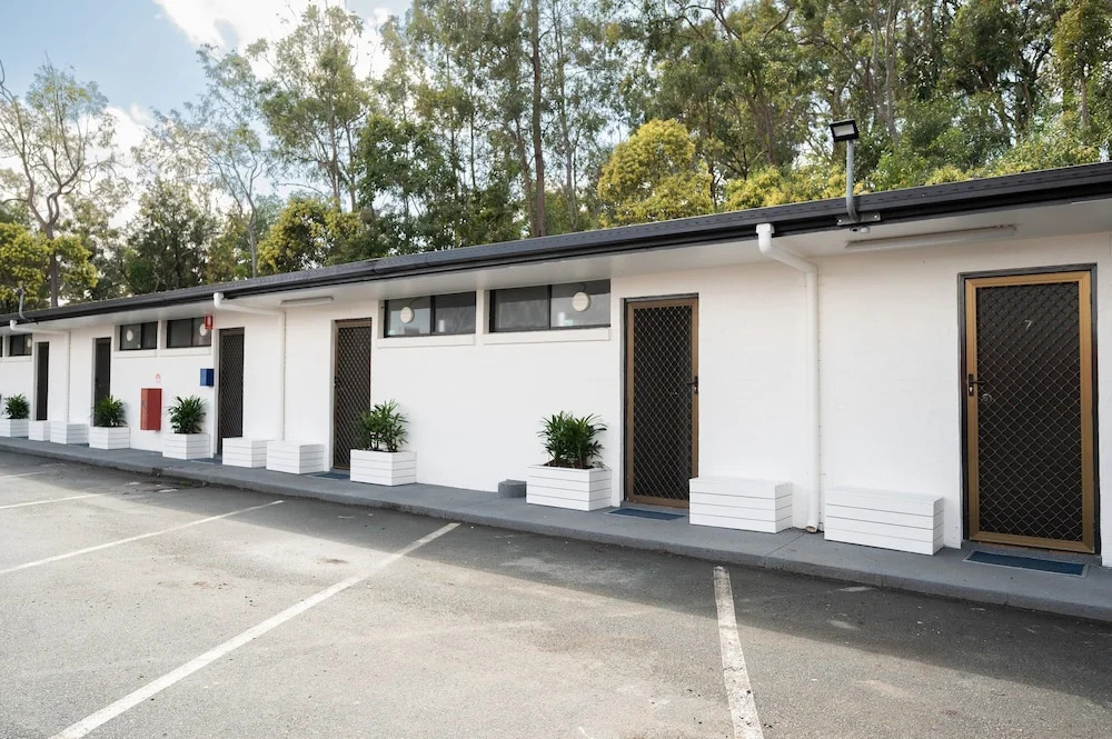 Browns Plains Hotel