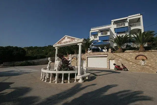 Paradise Studios