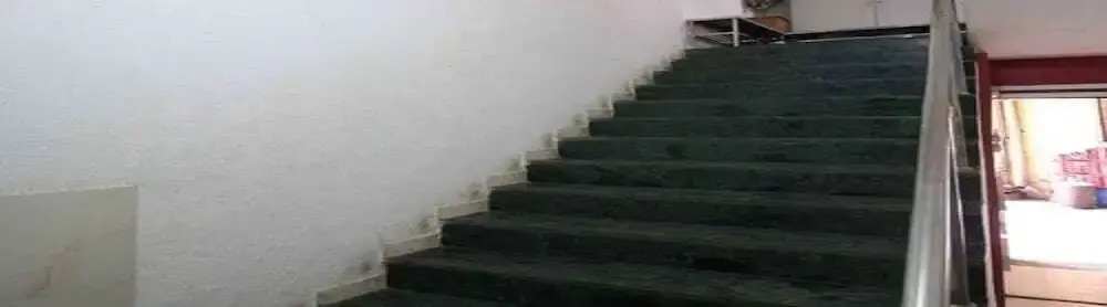 Nice Guest House by Room Maangta