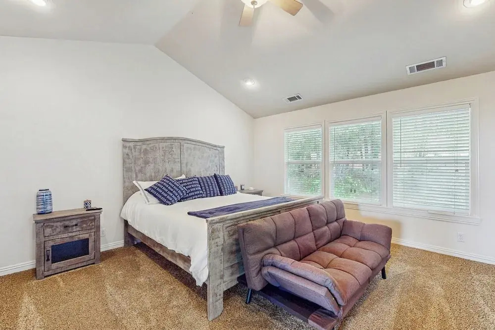 4BR Relaxing Home w/ Sing, Games & Ping-pong