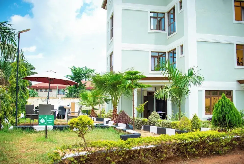 DHE Jomels Hotel
