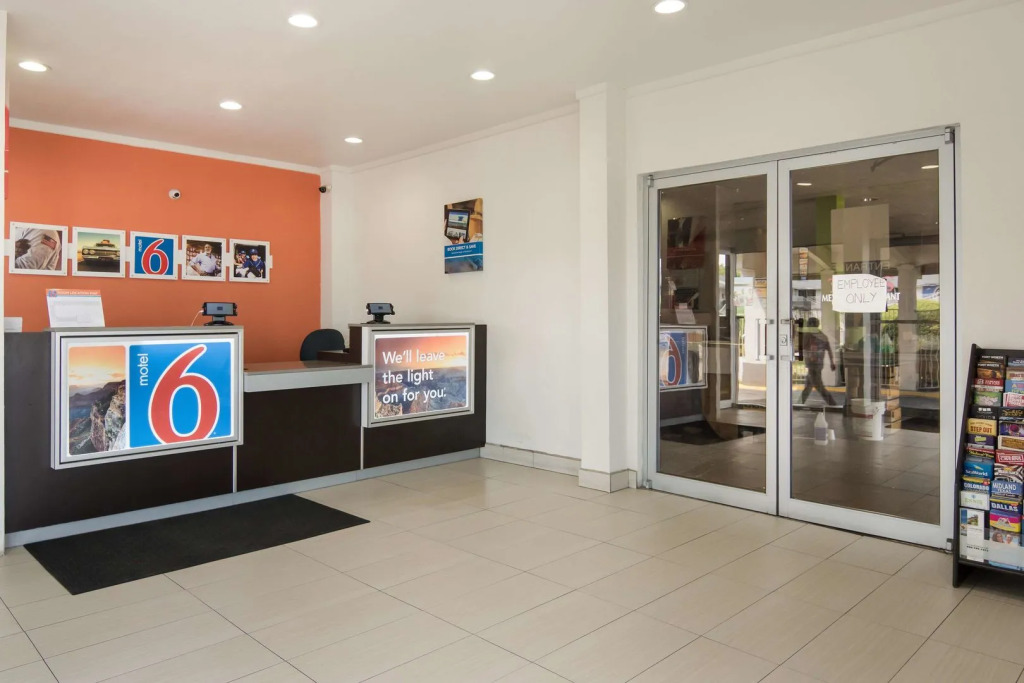 Motel 6-Fort Worth, TX - Seminary