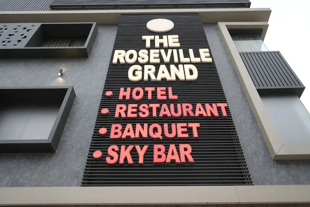 The Roseville Grand