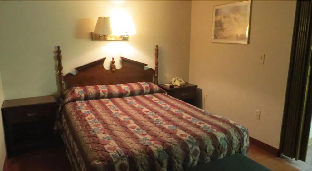 Riverside Motor Lodge - Pigeon Forge