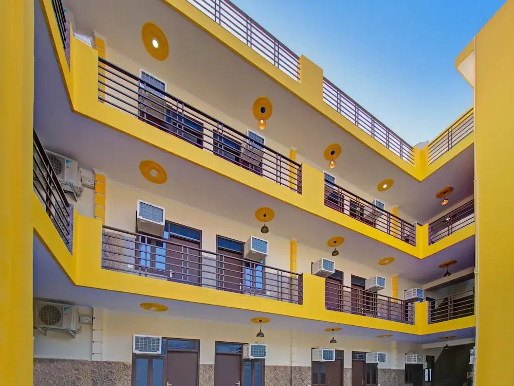 Delightful Studio Chhatarpur by OYO Rooms
