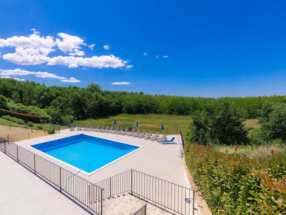 Bibali in Bibali With 3 Bedrooms and 3 Bathrooms