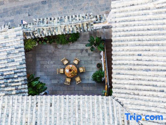 Qianxi B&B