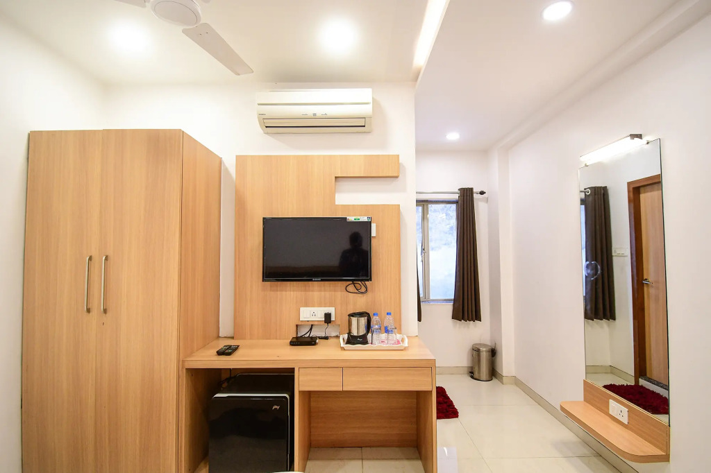 FabHotel Stay Inn International - Nr Sealdah Station