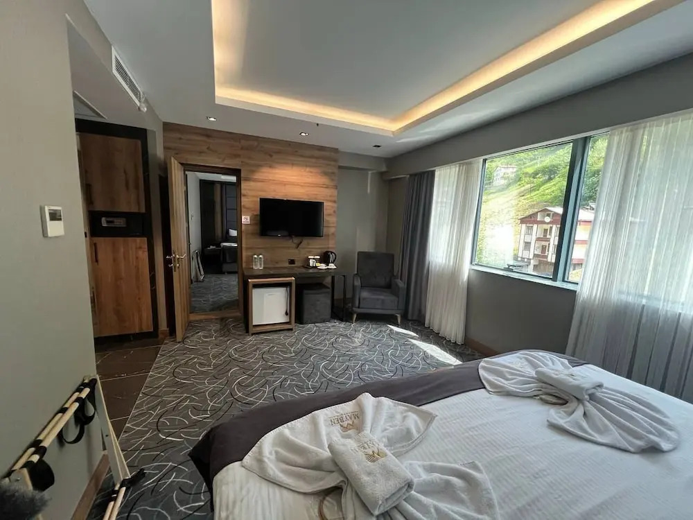 Mayben Hotel