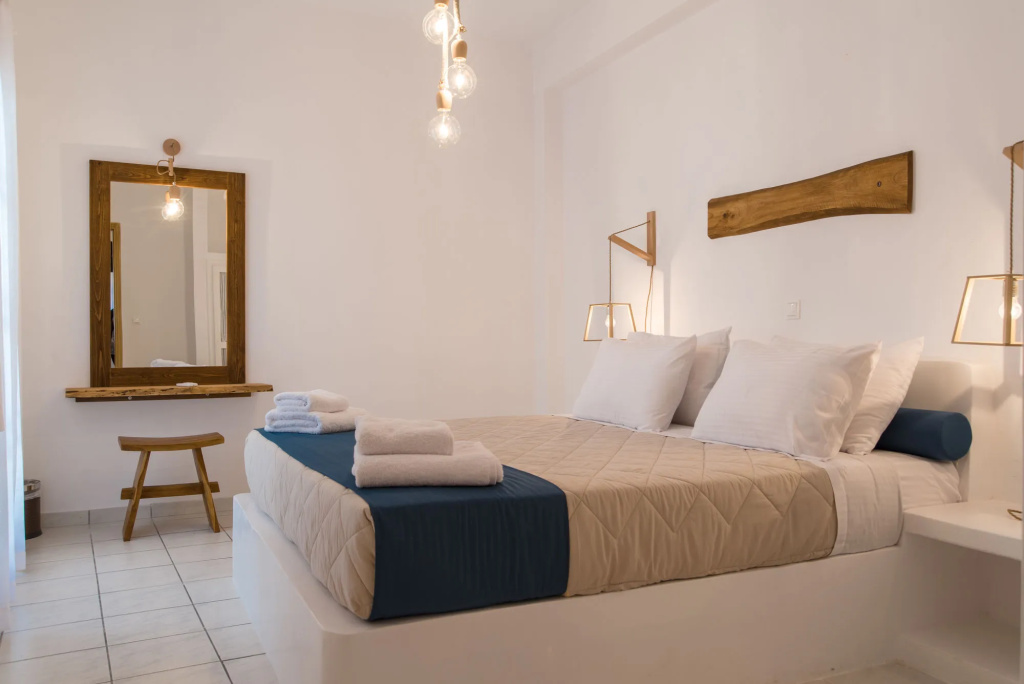Santorini Crystal Blue Boutique Hotel