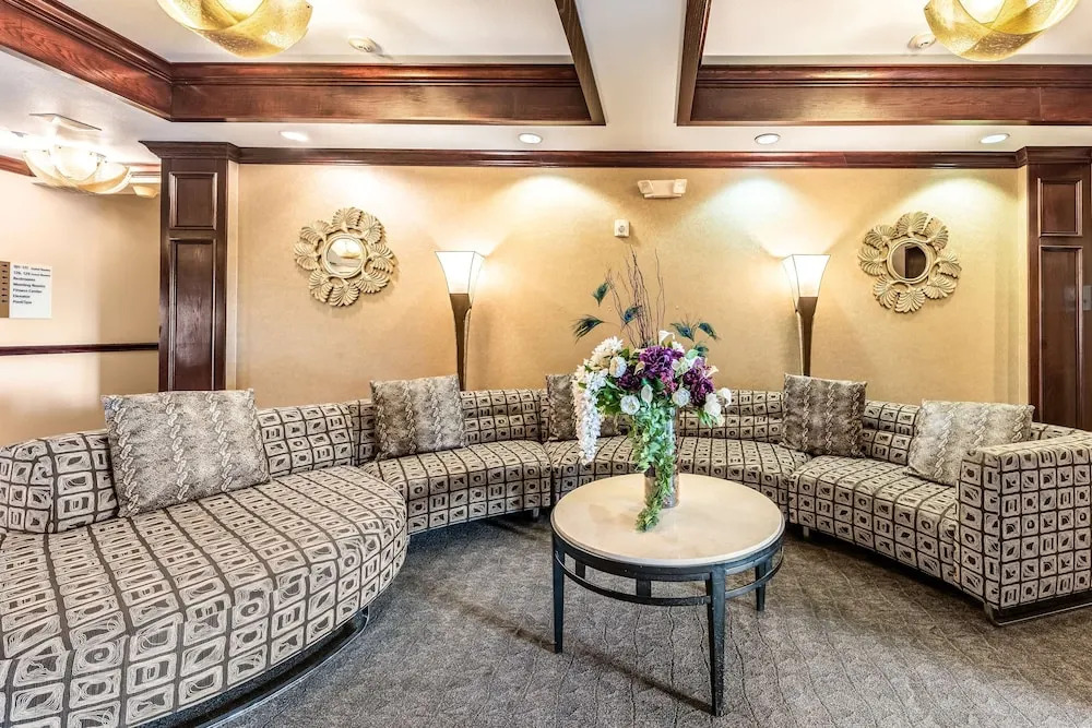 Holiday Inn Express & Suites Mineral Wells