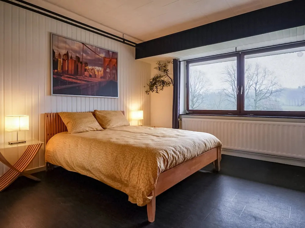 Cosy Chalet in Géromont with Garden and Barbecue