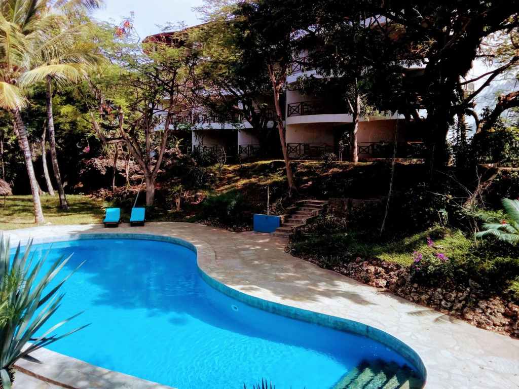 Silver Rock Boutique Resort by Mokawa - Hotel & Apartments