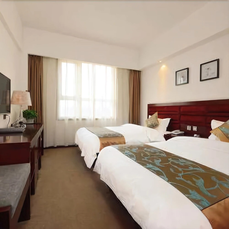 Qi Qi Hotel