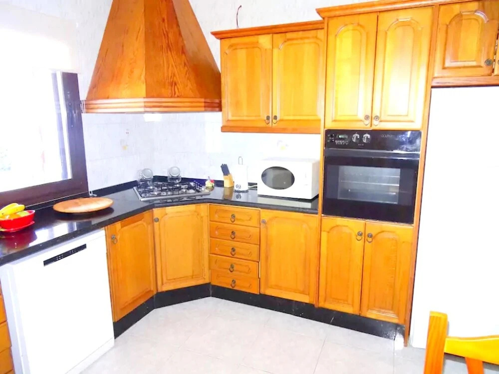 House With 2 Bedrooms in Tahiche, With Wonderful Mountain View, Privat