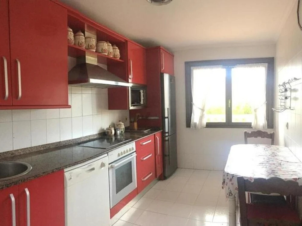 House with 3 Bedrooms in San Vicente de la Barquera, with Wonderful Sea View And Furnished Terrace