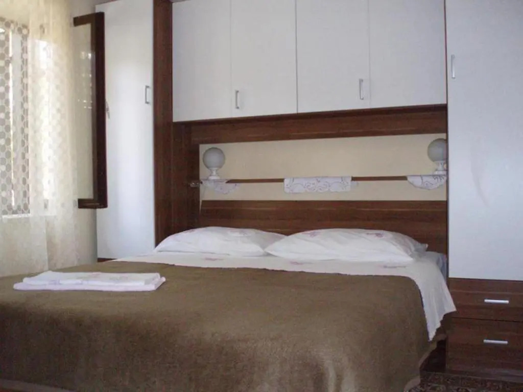 Room-stone House Gregov - Double Bedroom