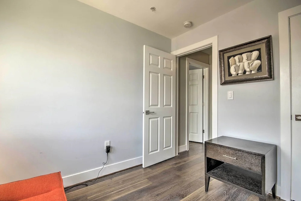 2 Mi to National Mall: Modern DC Retreat w/ Patio
