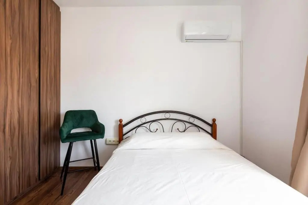 Sea View City Centre 3bed Apartment