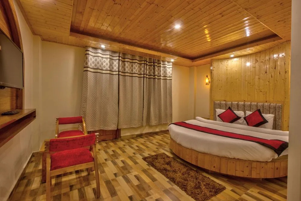 Snow Citys Montana Blues Resort Manali - Heated & Air-Cooled Stay