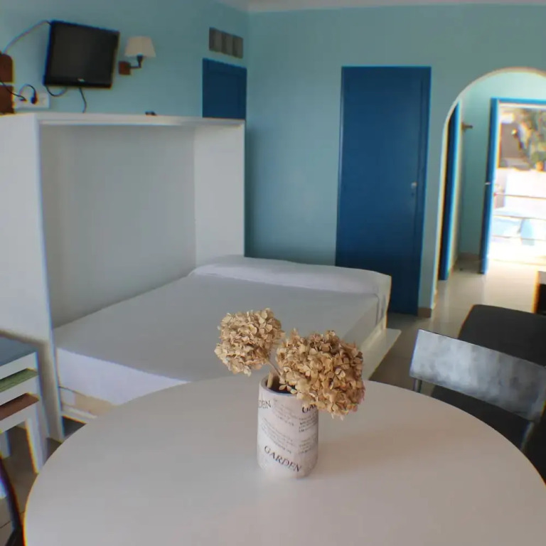 Marina 3 in Roses With 1 Bedrooms and 1 Bathrooms