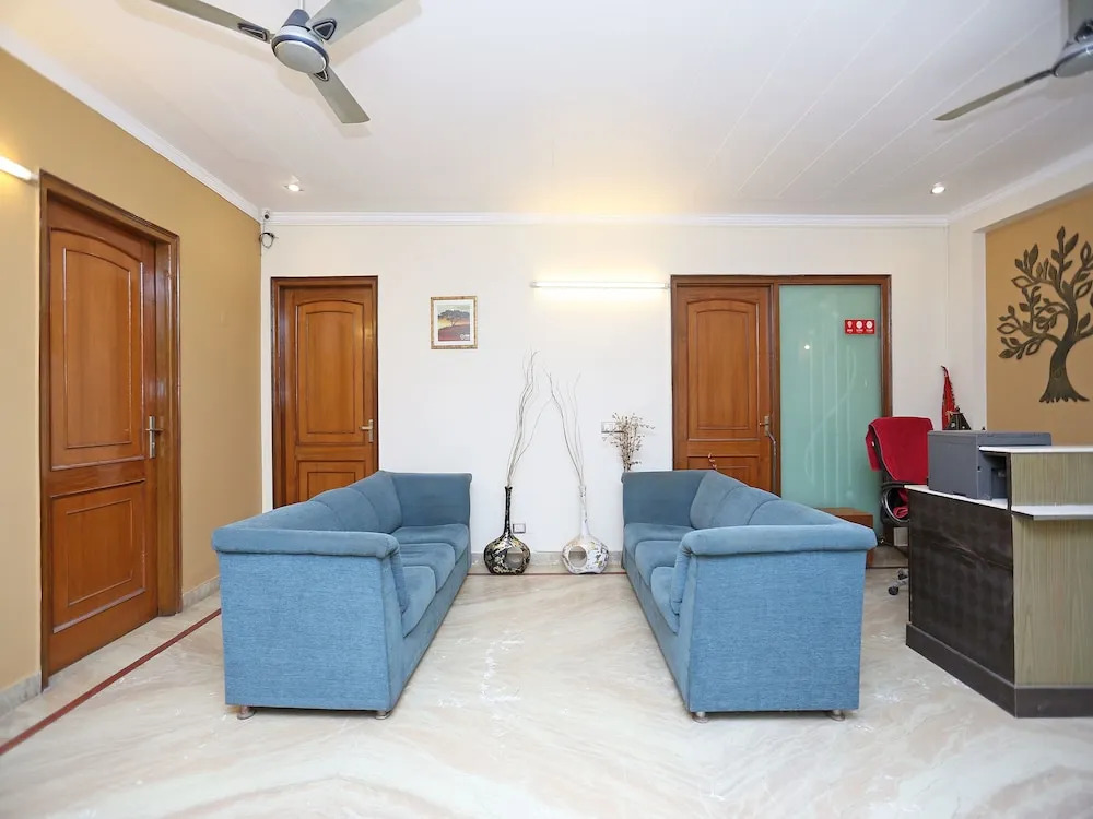 OYO 9581 Green Residency