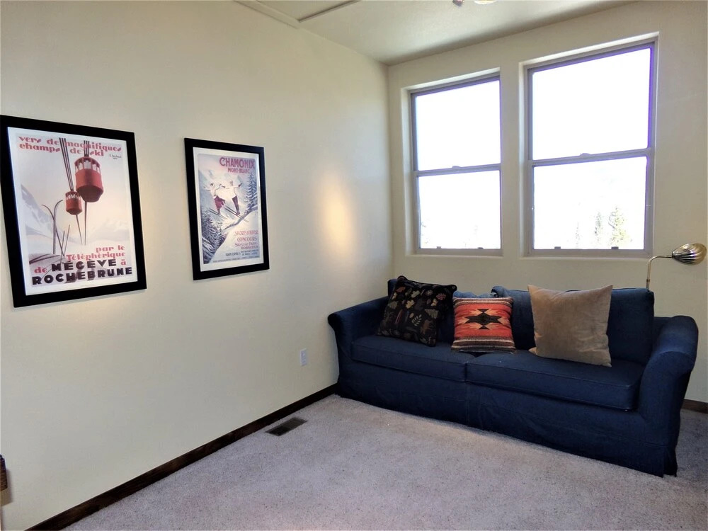 Fawn Townhome 4 bed 3 bath HTJP4