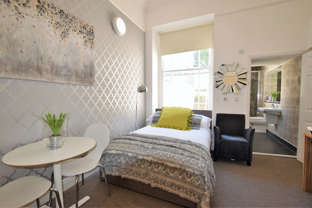 Your Apartment Berkeley Sq Pads #7