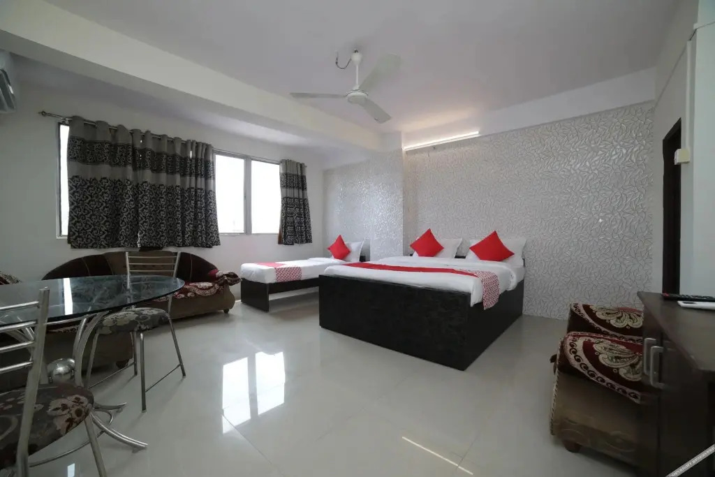 Hotel A3 & Restaurant by OYO Rooms