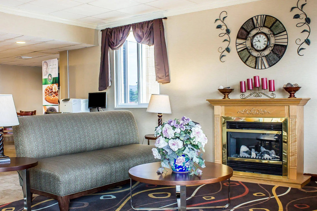 Comfort Inn Dunmore - Scranton East