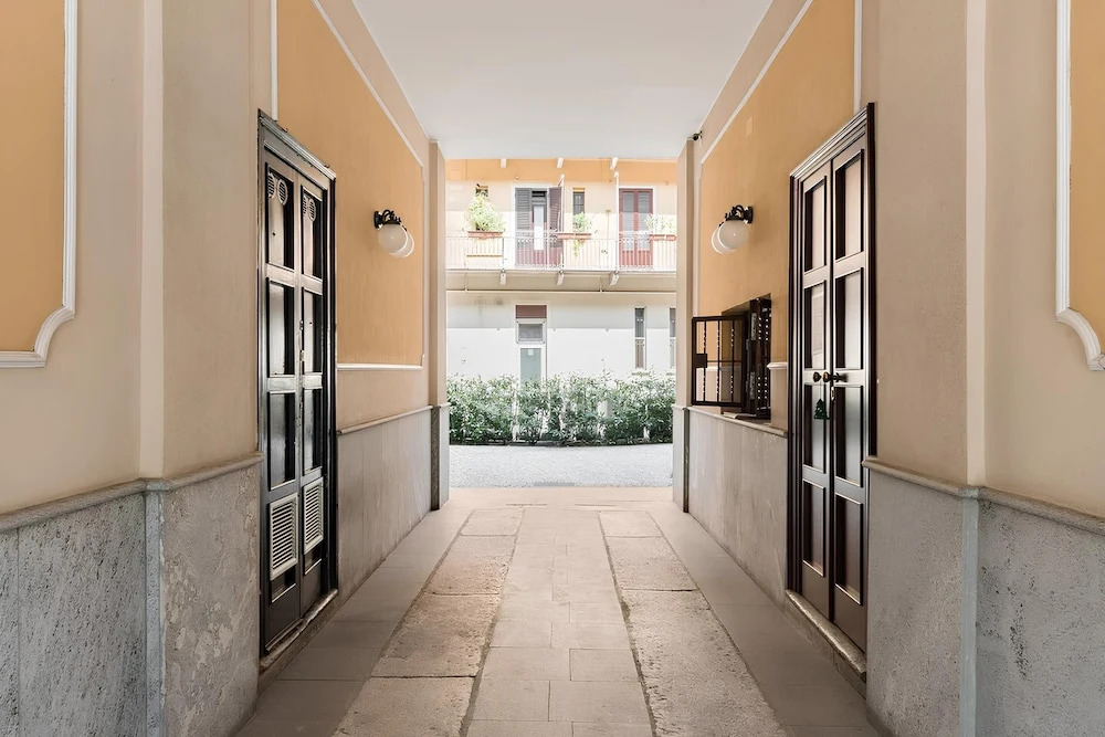 Charming Sempione Apartment