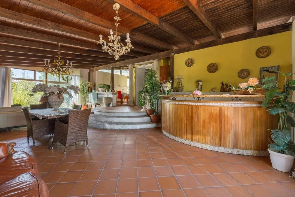 Villa Gary