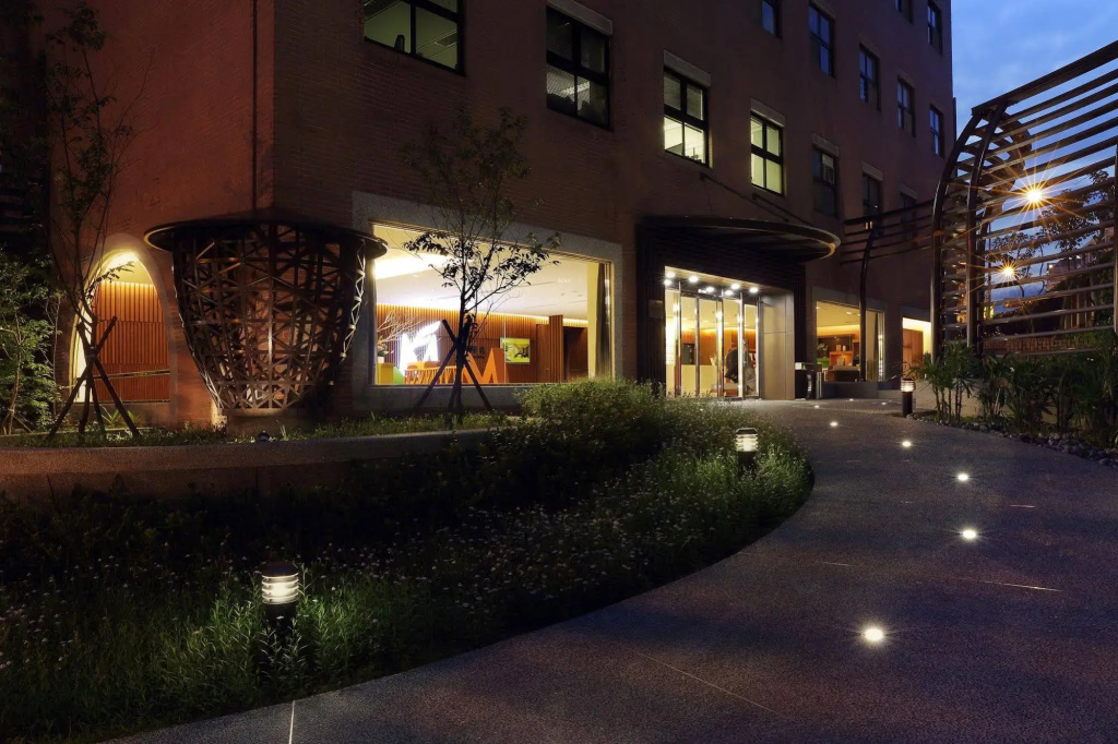 Mellow Fields Hotel