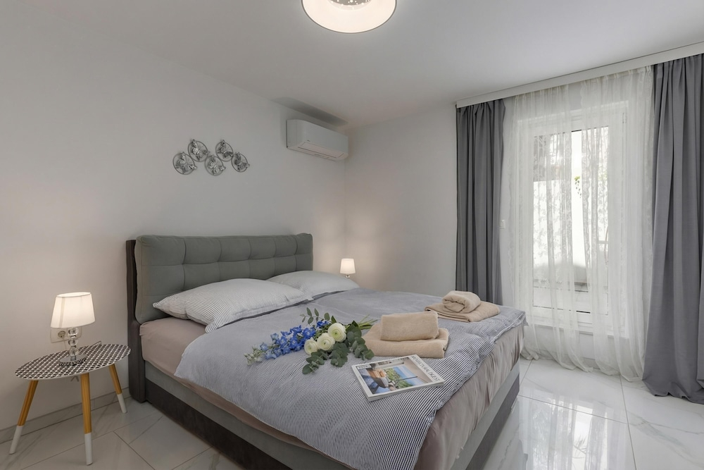 Pool Apartments Crikvenica