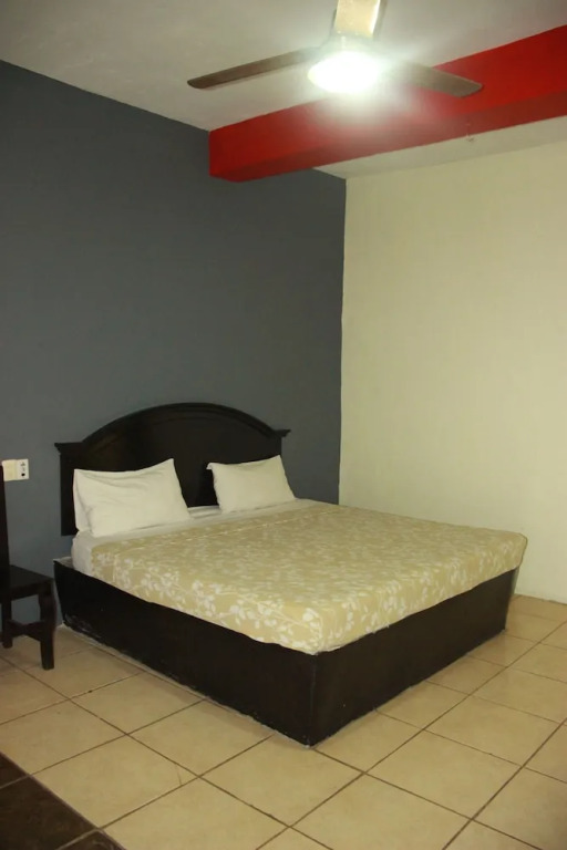 Hotel Pacific