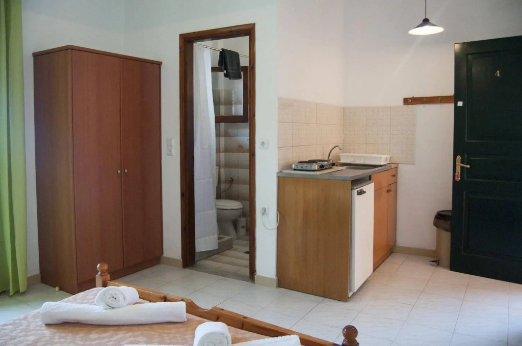 Asprokavos beach apartment and studio