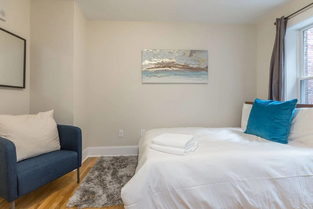 Spacious 3BR in Heart of North End by Domio